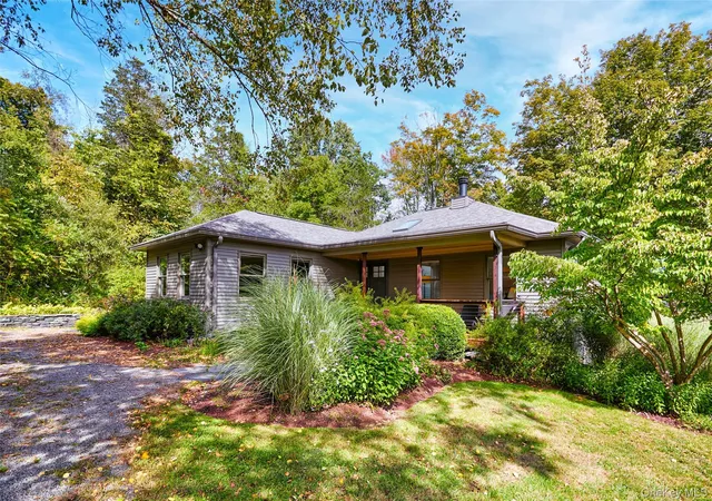Photo 3 of Single family home for sale at 31 Kapetanakis Ln, Marbletown, NY 12484 | MLS# 1056799 | Listing updated on 2026-10-08