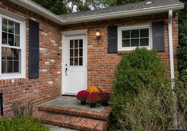 Photo 1 of Single family home for sale at 83 Christian Ave, Brookhaven, NY 11790 | MLS# 1056815 | Listing updated on 2026-10-02