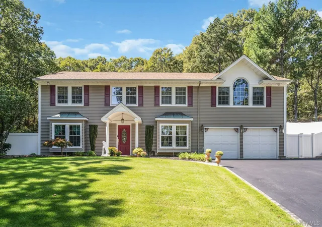 Single family home for sale at 43 Stonehurst Ln, Huntington, NY 11746 | MLS# 1056818