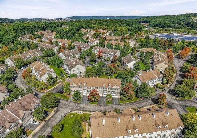 Photo 3 of Condo for sale at 105 Barr Ln, Monroe, NY 10950 | MLS# 1056824 | Listing updated on 2026-10-07
