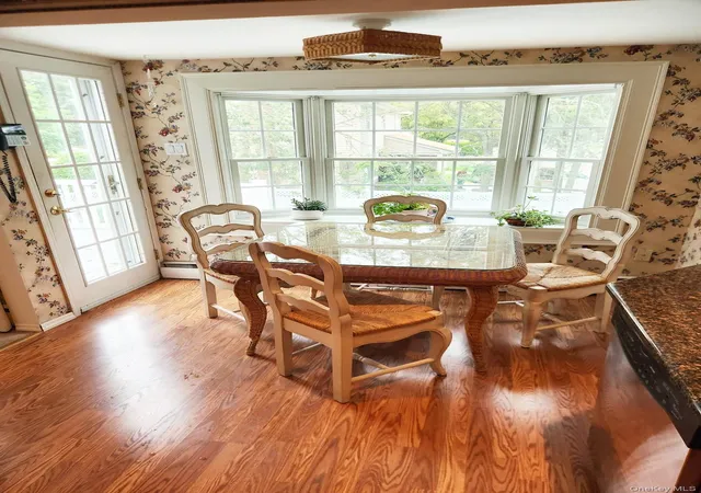 Photo 4 of Single family home for sale at 7 Bertlee Dr, Huntington, NY 11746 | MLS# 1056839 | Listing updated on 2026-10-02