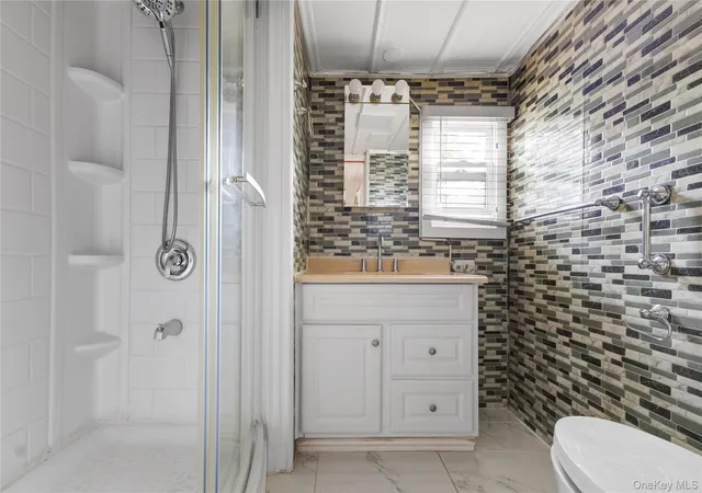 Photo 3 of Manufactured home for sale at 525 Riverleigh Ave #35, Riverhead, NY 11901 | MLS# 1056845 | Listing updated on 2026-10-06