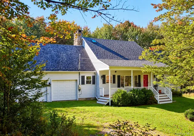 Single family home for sale at 452 White Roe Lake Rd, Rockland, NY 12758 | MLS# 1056852