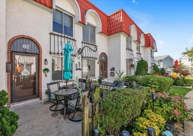 Photo 2 of Condo for sale at 82 Alhambra Dr, Hempstead, NY 11572 | MLS# 1056880 | Listing updated on 2026-10-07