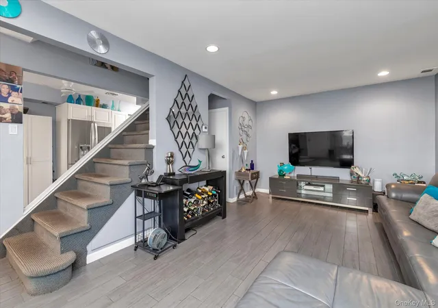 Photo 3 of Condo for sale at 82 Alhambra Dr, Hempstead, NY 11572 | MLS# 1056880 | Listing updated on 2026-10-07