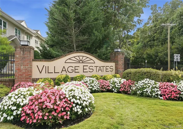 Photo 1 of Condo for sale at 137 Francesca Way, Babylon, NY 11701 | MLS# 1056885 | Listing updated on 2026-10-07