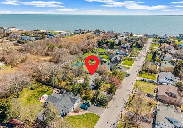 Photo 1 of Single family home for sale at 223 Connetquot Rd, Islip, NY 11705 | MLS# 1056887 | Listing updated on 2026-10-01