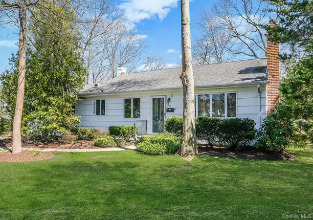 Photo 3 of Single family home for sale at 223 Connetquot Rd, Islip, NY 11705 | MLS# 1056887 | Listing updated on 2026-10-01