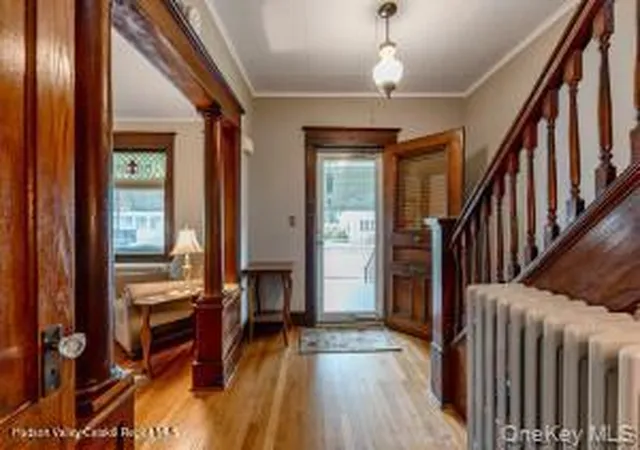 Photo 4 of Single family home for sale at 160 Oneil St, Kingston, NY 12401 | MLS# 1056893 | Listing updated on 2026-10-04