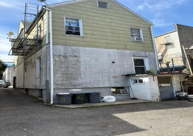 Listing Photo 4 - Condo for sale in building located at 17 3rd St, New Rochelle, NY 10801