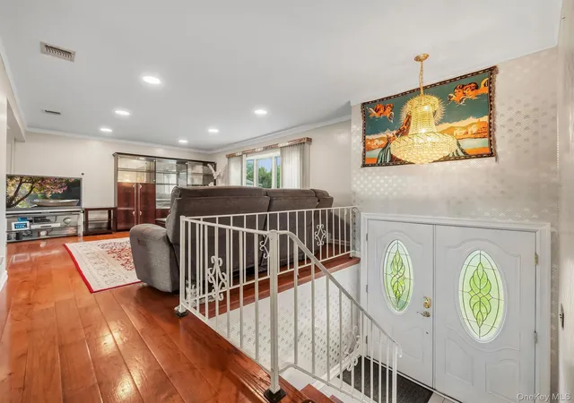 Photo 3 of Single family home for sale at 8 Carl Ct, Ramapo, NY 10977 | MLS# 1056946 | Listing updated on 2026-10-06