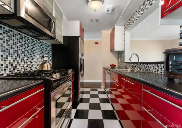Photo 3 of Condo for sale at 5 High Meadow Trl, Peekskill, NY 10566 | MLS# 1056998 | Listing updated on 2026-10-08