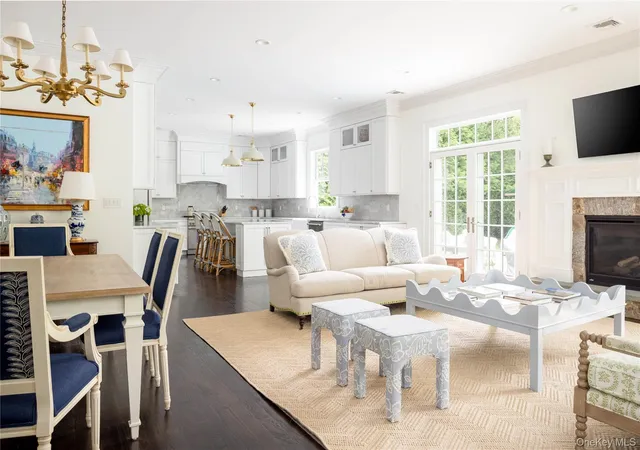 Photo 3 of Single family home for sale at 2 Wood Ln, Oyster Bay, NY 11560 | MLS# 1057004 | Listing updated on 2026-10-07