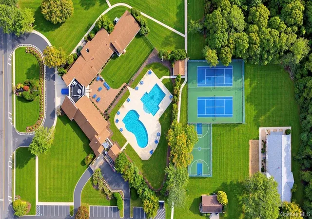 Listing Photo 3 - Condo for sale in building located at 30 Pueblo Ct, Brookhaven, NY 11727 - Unit #30