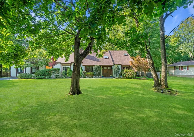 Photo 2 of Single family home for sale at 1 W Gate Dr, Huntington, NY 11743 | MLS# 1057045 | Listing updated on 2026-10-06