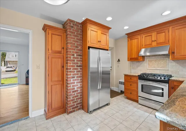 Photo 4 of Single family home for sale at 18 Maywood Ave, Rye Town, NY 10573 | MLS# 1057075 | Listing updated on 2026-10-22