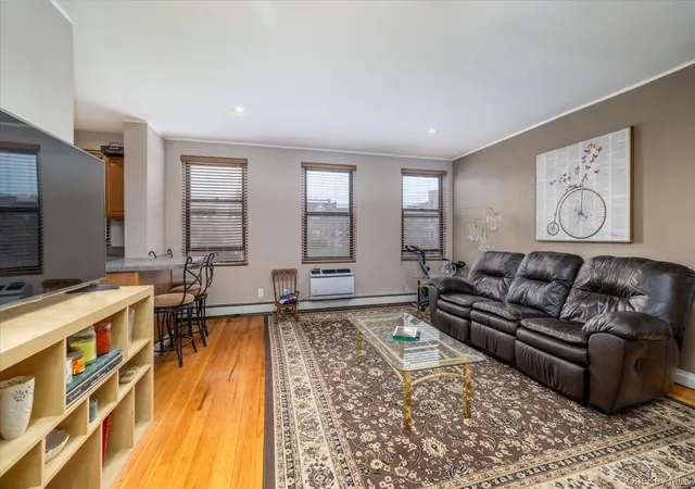 Photo 1 of House for sale at 1 Jefferson Ave #H8, Rockville Centre, NY 11570 | MLS# 1057123 | Listing updated on 2026-10-03