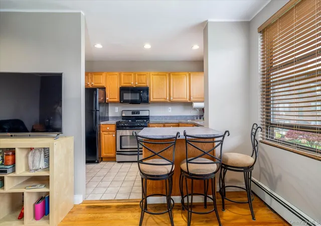 Photo 4 of House for sale at 1 Jefferson Ave #H8, Rockville Centre, NY 11570 | MLS# 1057123 | Listing updated on 2026-10-03