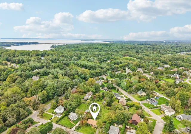 Photo 3 of Single family home for sale at 365 Van Buren St, Smithtown, NY 11780 | MLS# 1057154 | Listing updated on 2026-10-01