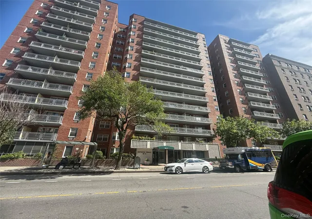 House for sale at 89-15 Parsons Blvd #8C, Jamaica, NY 11432 | MLS# 1057160 | Listing updated on 2026-10-01