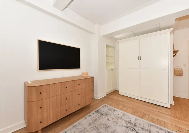 Photo 3 of House for sale at 10 Park Ave #4B, New York, NY 10016 | MLS# 1057167 | Listing updated on 2026-10-02