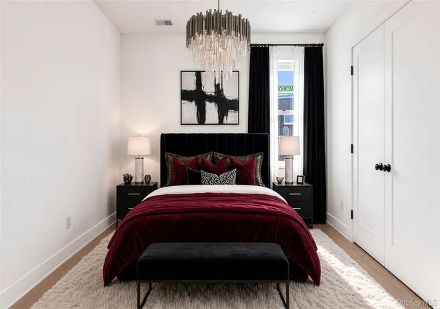 Listing Photo 5 - Condo for sale in building located at 1011 E 221st St, New York, NY 10469
