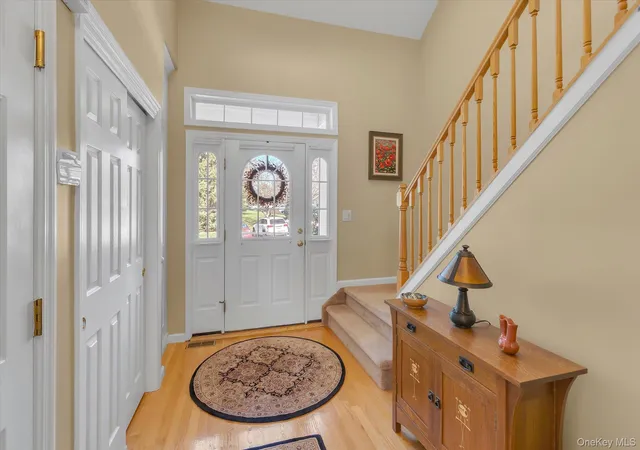 Photo 2 of Condo for sale at 115 Manitou Trl, Smithtown, NY 11754 | MLS# 1057203 | Listing updated on 2026-10-08