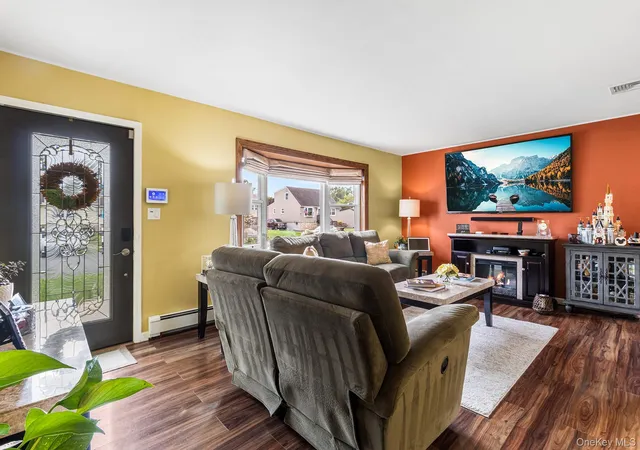 Photo 4 of Single family home for sale at 142 Montgomery Ave, Hempstead, NY 11572 | MLS# 1057212 | Listing updated on 2026-10-01