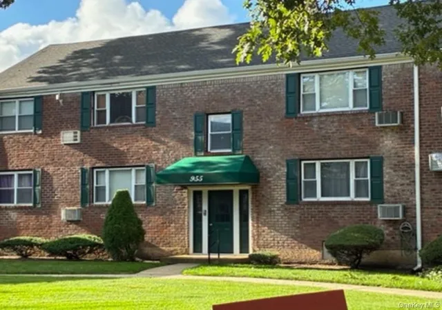 Photo 1 of Condo for sale at 955 Fenwood Dr #1, Hempstead, NY 11580 | MLS# 1057226 | Listing updated on 2026-10-02