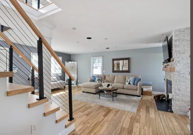 Photo 4 of Single family home for sale at 8 Goodwin Pl, Huntington, NY 11768 | MLS# 1057236 | Listing updated on 2026-10-01