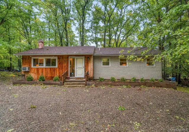 Photo 1 of Single family home for sale at 14 Essex St, Thompson, NY 12775 | MLS# 1057286 | Listing updated on 2026-10-07