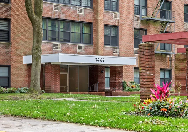 Condo for sale at 75-34 Bell Blvd #6H, New York, NY 11364 | MLS# 1057287