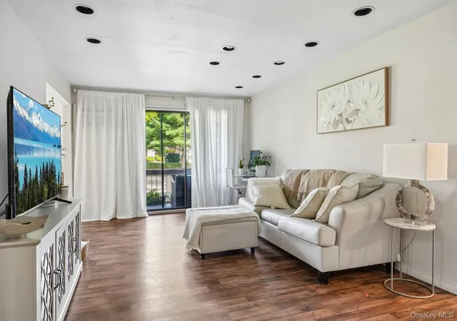 Photo 3 of Condo for sale at 383 Country Clb Ln, Haverstraw, NY 10970 | MLS# 1057294 | Listing updated on 2026-10-01