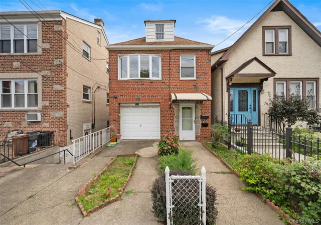 Photo 1 of Multi family home for sale at 3270 Middletown Rd, New York, NY 10465 | MLS# 1057304 | Listing updated on 2026-10-01