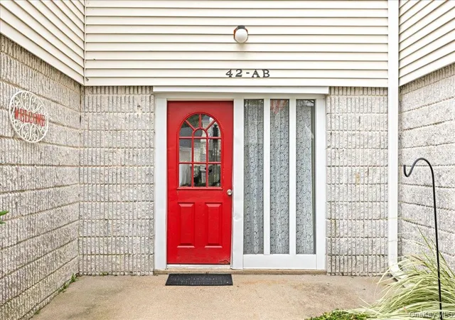Photo 1 of Condo for sale at 42 Richmond Blvd #3A, Brookhaven, NY 11779 | MLS# 1057312 | Listing updated on 2026-10-01