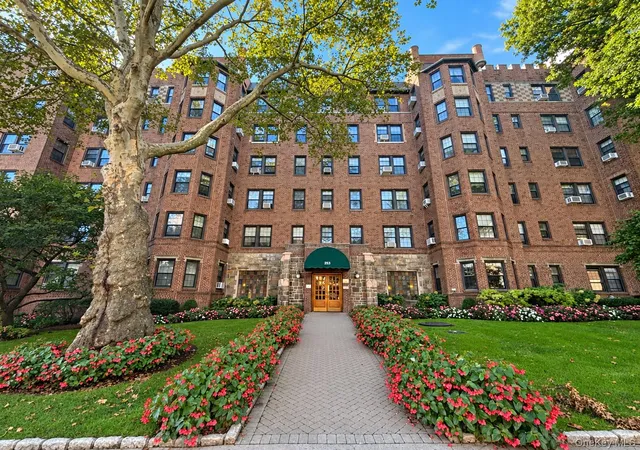 House for sale at 253 Garth Rd #2A, Scarsdale, NY 10583 | MLS# 1057336 | Listing updated on 2026-10-03