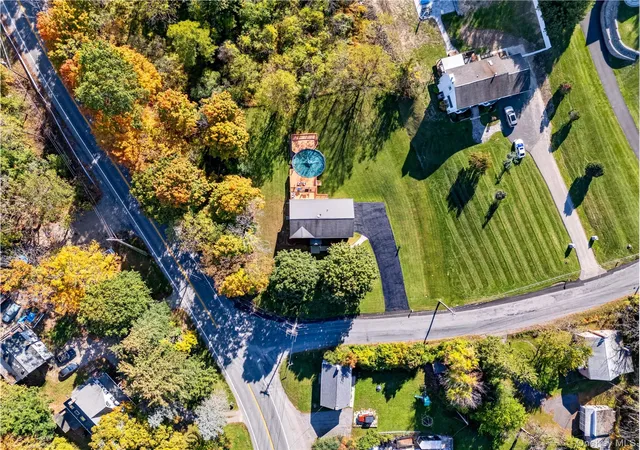 Photo 2 of Single family home for sale at 5 Pilgrim Corners Rd, Middletown, NY 10940 | MLS# 1057338 | Listing updated on 2026-10-09
