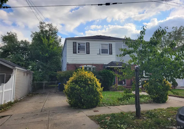 Photo 1 of Single family home for sale at 164 38 76th Road, New York, NY 11366 | MLS# 1057339 | Listing updated on 2026-10-02