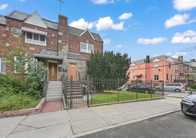 Photo 2 of Single family home for sale at 2136 E 28th Street, New York, NY 11229 | MLS# 1057355 | Listing updated on 2026-10-02