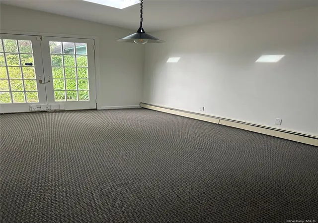 Photo 4 of Single family home for sale at 363 N Wellwood Ave, Babylon, NY 11757 | MLS# 1057369 | Listing updated on 2026-10-01