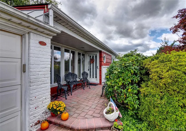 Photo 2 of Single family home for sale at 3758 Windsor Dr, Oyster Bay, NY 11714 | MLS# 1057391 | Listing updated on 2026-10-03