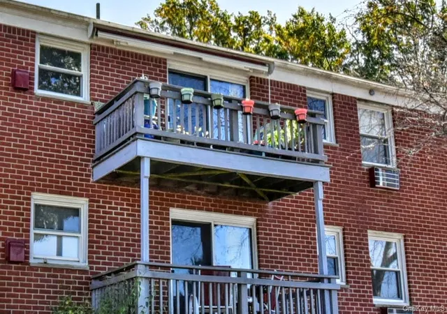 Photo 3 of House for sale at 5 Danbury Ct #1703, Ramapo, NY 10901 | MLS# 1057393 | Listing updated on 2026-10-25