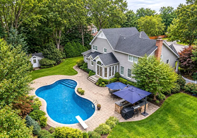 Photo 2 of Single family home for sale at 43 Locust Dr, Smithtown, NY 11767 | MLS# 1057404 | Listing updated on 2026-10-01