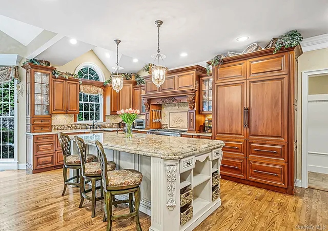 Photo 3 of Single family home for sale at 43 Locust Dr, Smithtown, NY 11767 | MLS# 1057404 | Listing updated on 2026-10-01