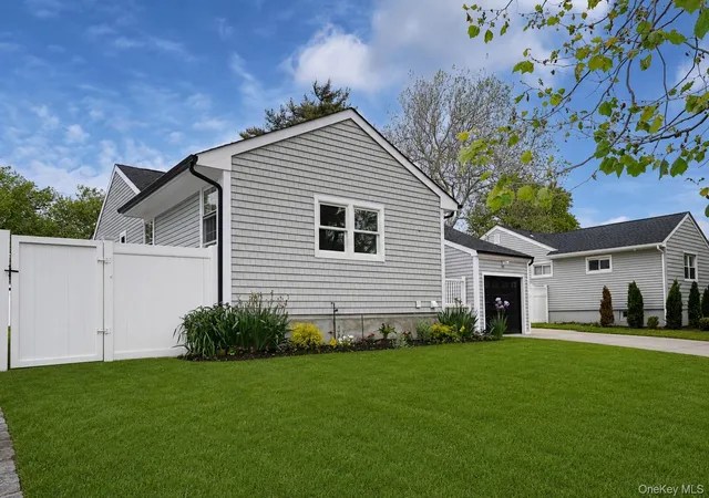 Photo 2 of Single family home for sale at 224 Hungry Harbor Rd, Hempstead, NY 11581 | MLS# 1057421 | Listing updated on 2026-10-02