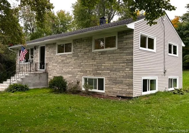 Photo 1 of Single family home for sale at 11 Everett Rd, Carmel, NY 10512 | MLS# 1057439 | Listing updated on 2026-10-01