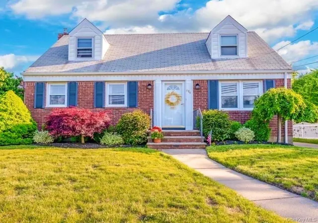 Single family home for sale at 484 Chelsea Rd, Hempstead, NY 11572 | MLS# 1057465