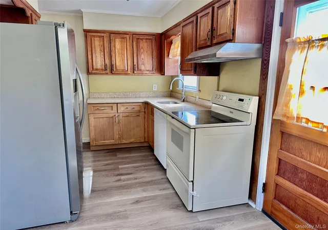 Photo 3 of Single family home for sale at 484 Chelsea Rd, Hempstead, NY 11572 | MLS# 1057465 | Listing updated on 2026-10-01
