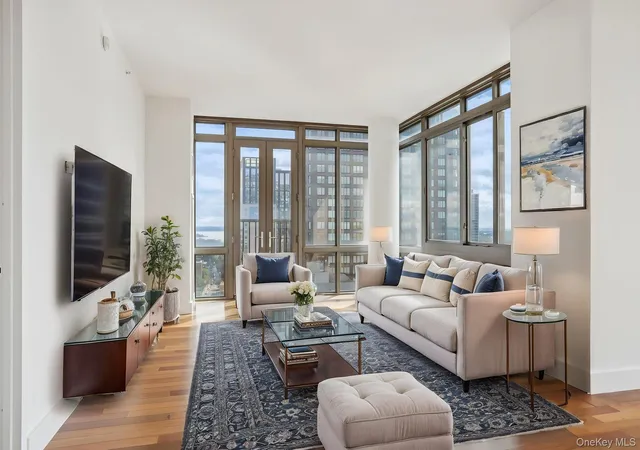 Condo for sale at 175 Huguenot St #2006, New Rochelle, NY 10801 | MLS# 1057468