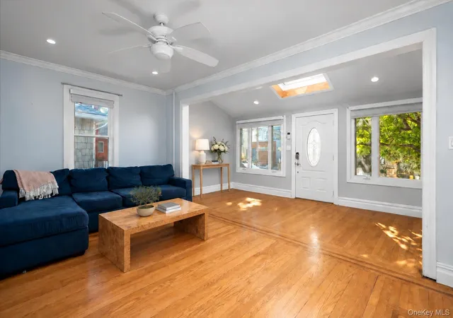 Photo 4 of Single family home for sale at 45 Schofield St, New York, NY 10464 | MLS# 1057475 | Listing updated on 2026-10-08
